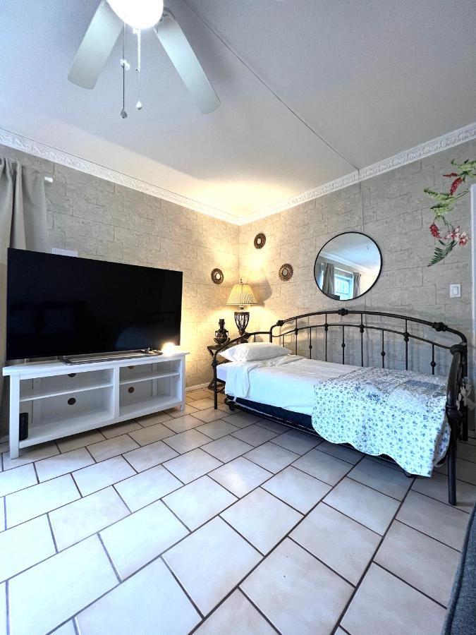 Great Location Condo 2 Min Walk From The Beach Fort Lauderdale Eksteriør billede